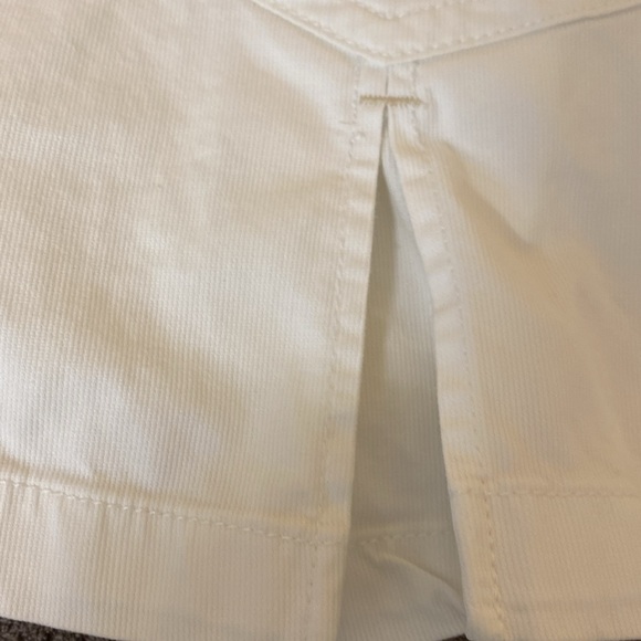 Gloria Vanderbilt size 6p white skort corduroy - Picture 4 of 7